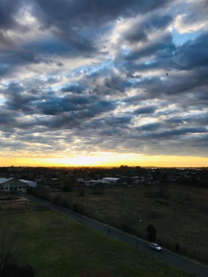 Amanecer Rent Apart - Tu Hogar! Amplio Y Luminoso Con Desayuno Junín Esterno foto